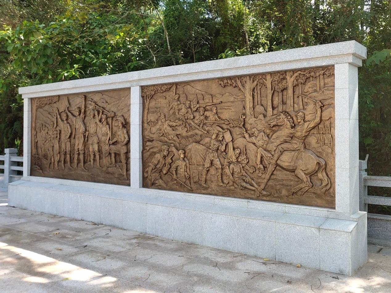 Cenotaph for Martyrs, Wu Kau Tang photo3